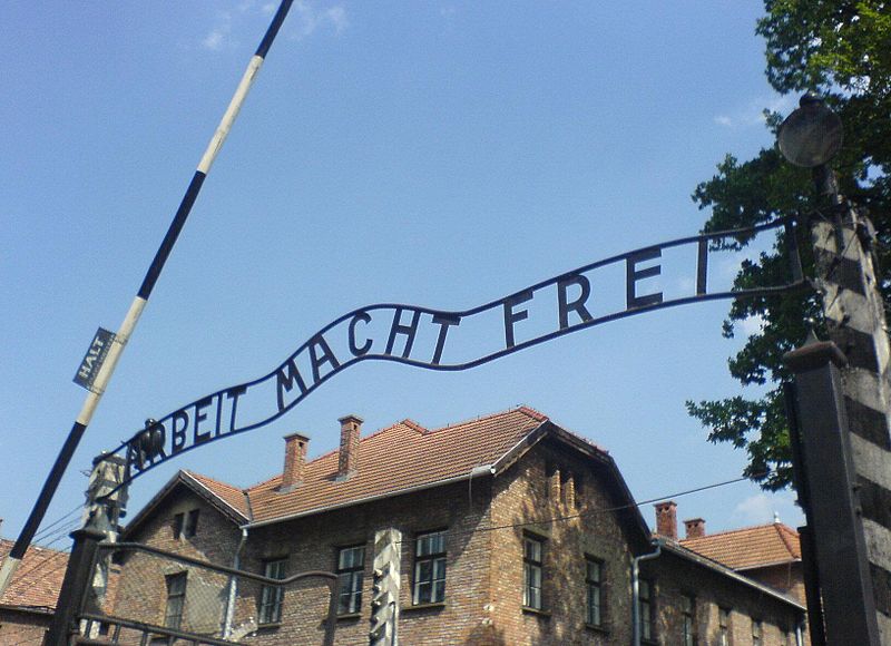 Arbeit macht frei sign, Auschwitz. Photo Credit