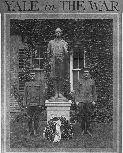 Nathan Hale statue flanked by Yale servicemen, Yale campus, New Haven, Connecticut, November 1917.