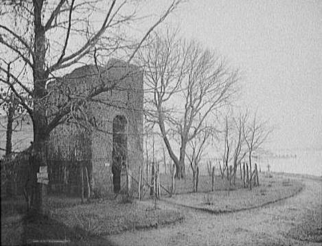 Remains of the 1639 tower of the old church (photographed c. 1900).