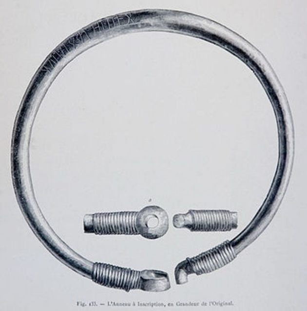 The ring of Pietroassa (drawing by Henri Trenk, 1875). Photo Credit