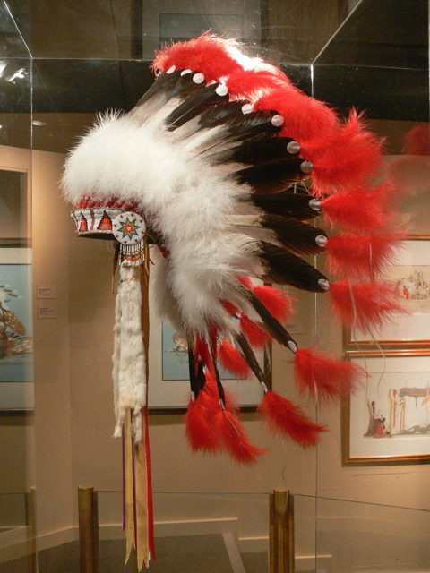 Muscogee war bonnet Photo Credit 