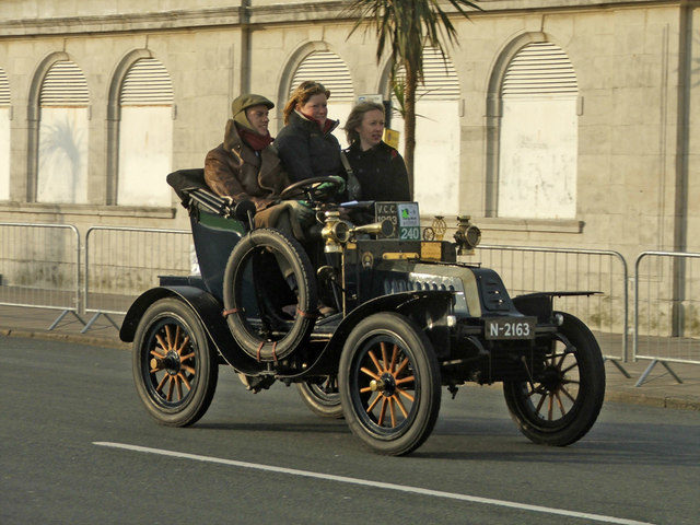 1903 De Dion Bouton “Populaire“ 6 CV 2-seater. Photo Credit