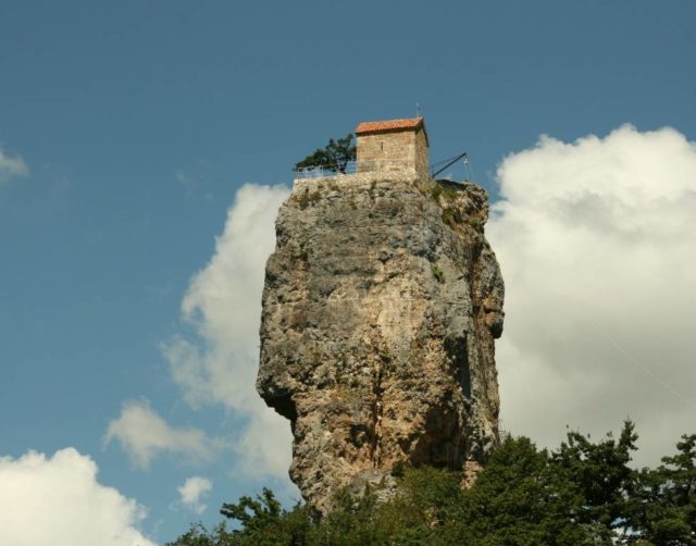 Katskhi pillar Photo Credit