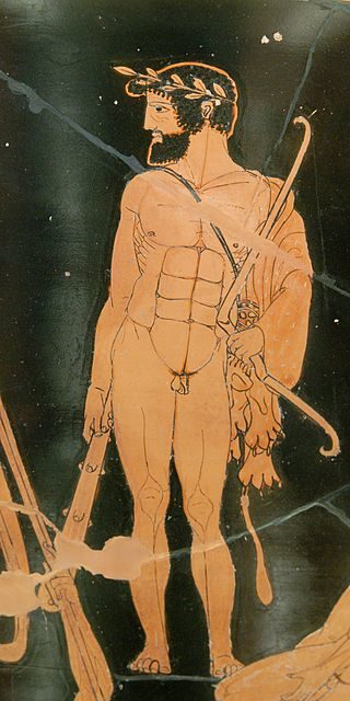 Heracles wearing a hero's wreath, a lion-skin, and carrying a club. Milon appeared in similar dress at the battle between Croton and Sybaris in 510 BC. Detail of Herakles from Side A of the vase, "Herakles and the gathering of the Argonauts (aka "Herakles in Marathon"), Attic red-figure calyx-krater, 460–50 BCE, Louvre