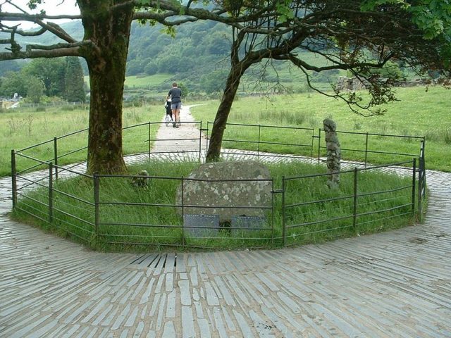 Gelert's Grave, Beddgelert, 2010. Photo credit