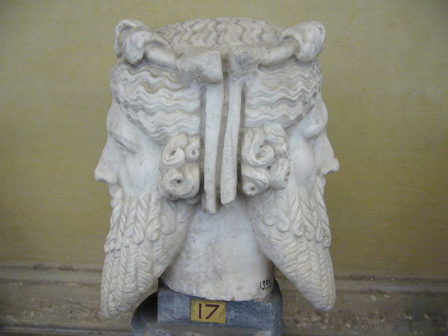 A statue representing Janus Bifrons in the Vatican Museum. Photo by Loudon dodd – Own work CC BY-SA 3.0