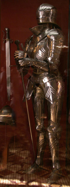 A suit of Maximilian plate armour of the late 15th century, made by Lorenz Helmschmied of Augsburg, now kept in the Hermitage Museum, St. Petersburg. Photo Credit