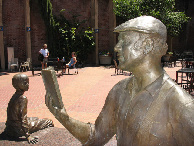 A statue of Ken Kesey in Eugene, Oregon.Photo Credit