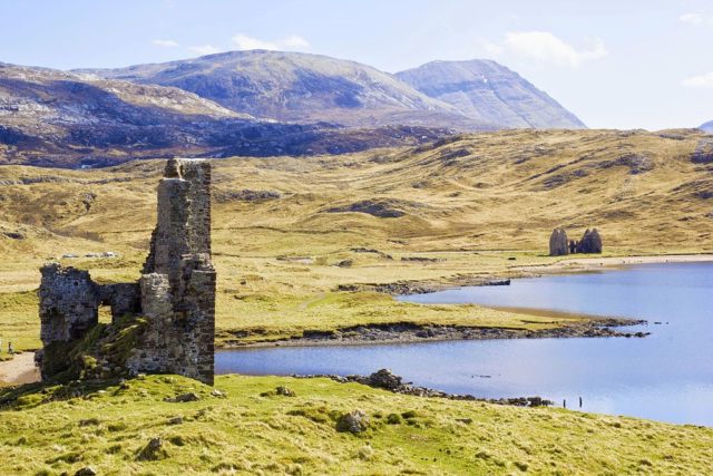 The Castle and the Calda House. Photo credit