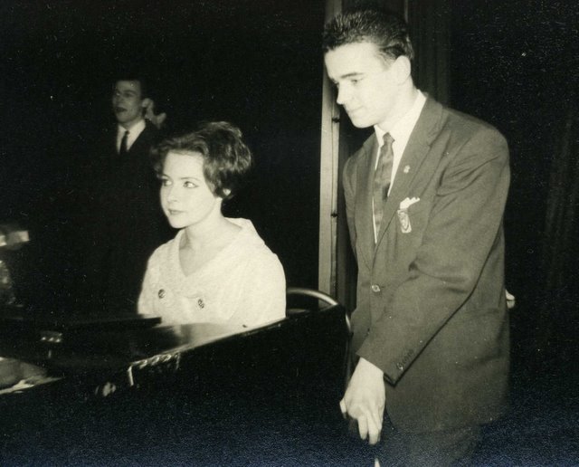 Brenda Lee at the Granada, Sutton, April 1962. Photo Credit