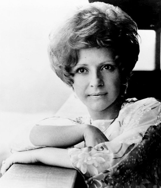 Publicity photo of singer Brenda Lee in 1977