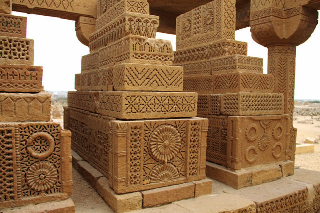 The tombs are built of yellow sand stone which were acquired from Jungshahi, a railway station near Thatta. Photo Credit