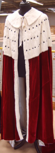 An earl’s coronation robes. Photo Credit