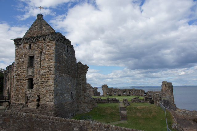 It is the largest church to have been built in Scotland. Photo Credit