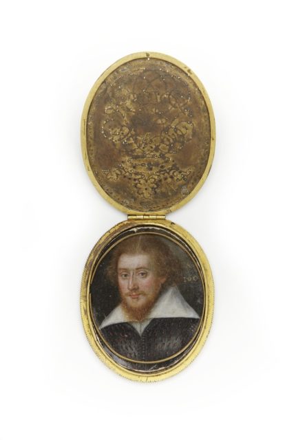 The portrait miniature developed from the illuminated manuscript