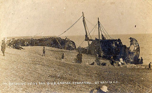 SM U-118 being dismantled