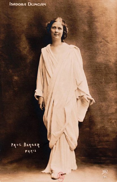 Isadora Duncan in 1900, by Paul Berger.