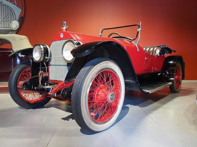 1920 Stutz Bearcat    Photo Credit