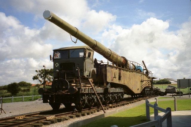 280mm Eisenbahngeschütz K 5 E. Photo Credit