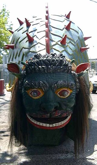 Photo of a fiberglass model of the Tarasque, taken in Tarascon during the June celebrations