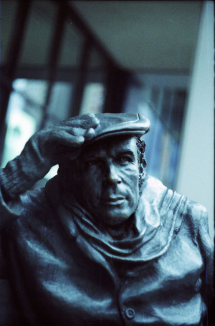 Park Bench Sculpture of Gould located outside the Canadian Broadcasting Centre. Photo Credit
