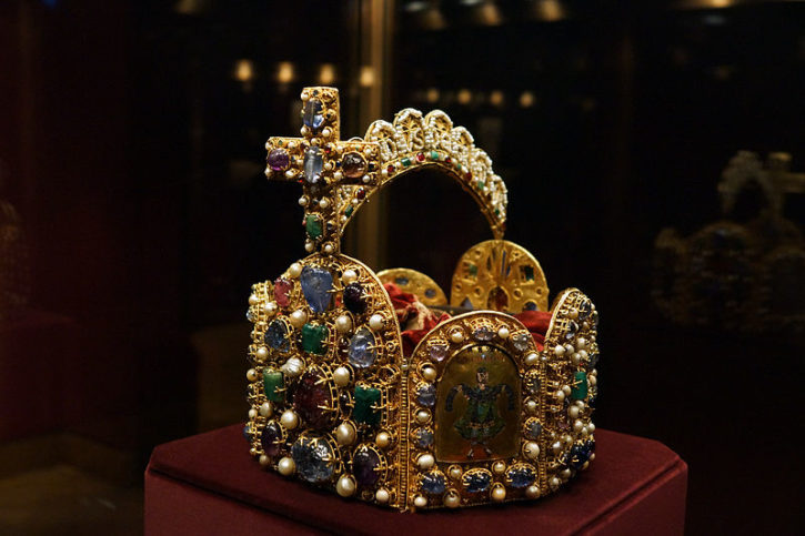 The Imperial Crown: the most important part of Imperial Regalia | The ...
