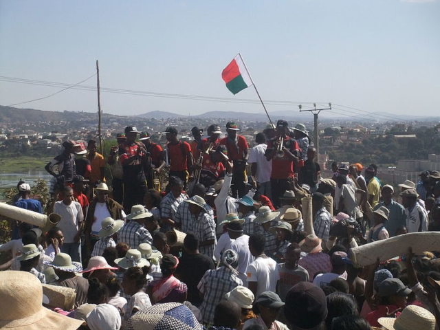 Live music during the festival Famadihana.