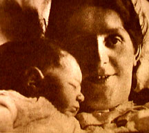 Paula with her daughter Mathilde, 18 days before her death