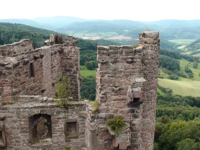 The most beautiful view of the surroundings can be seen from the north tower. Author: Hauser1968. CC BY 3.0