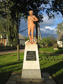 Emilia Plater monument in Kapčiamiestis, Lithuania, where she was buried  Photo Credit