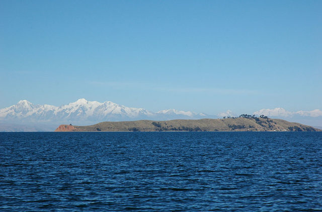 Isla de la Luna and the Cordillera Real