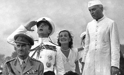 Lord Mountbatten, Edwina Mountbatten, and Nehru – 1st Independence day celebration. Photo credit