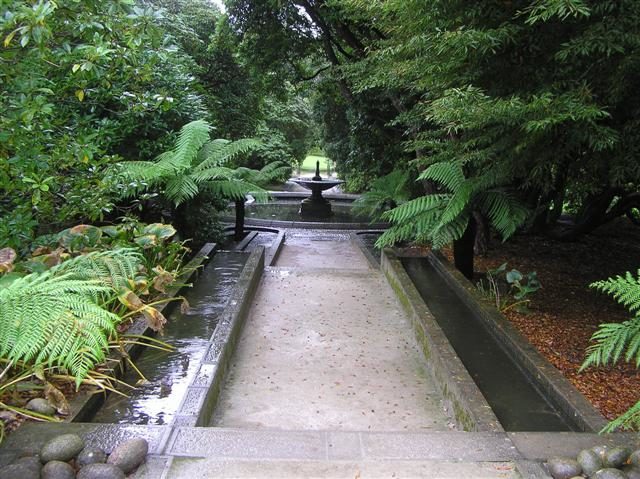 A fountain called Neptune Cascade  Photo Credit