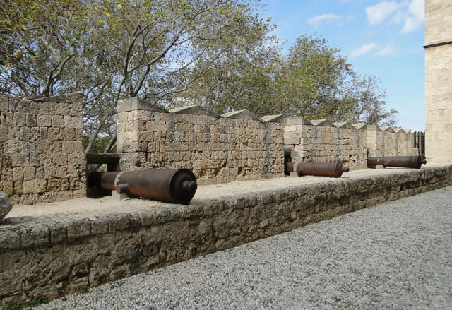 Cannons in the bastion on the West side of the Palace.   Photo Credit