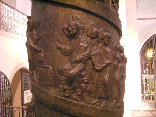 Detail – Jesus and Samaritan woman   Photo Credit