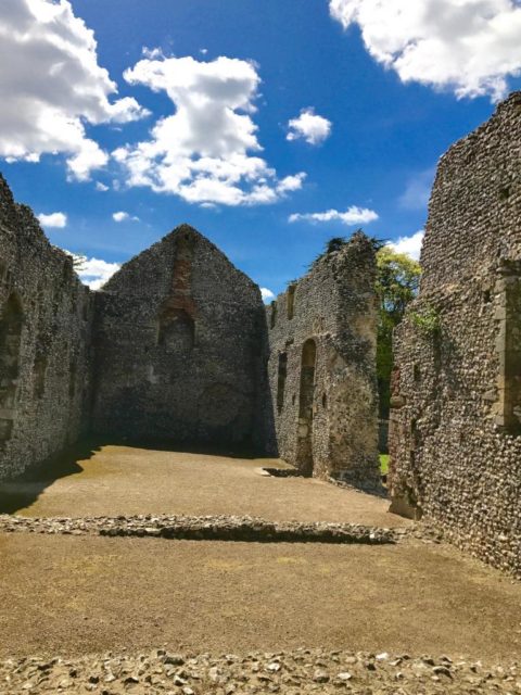 In the 19th century, a farmhouse was built within the ruins and today the ground floor of the farmhouse houses the Bishop’s Waltham Town Museum