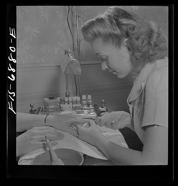 New York Manicurist  Photo Credit