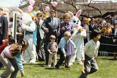 Reagan at WH Easter Egg Roll 1982
