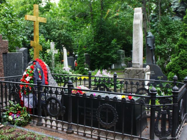 The tomb of Gogol  Photo Credit