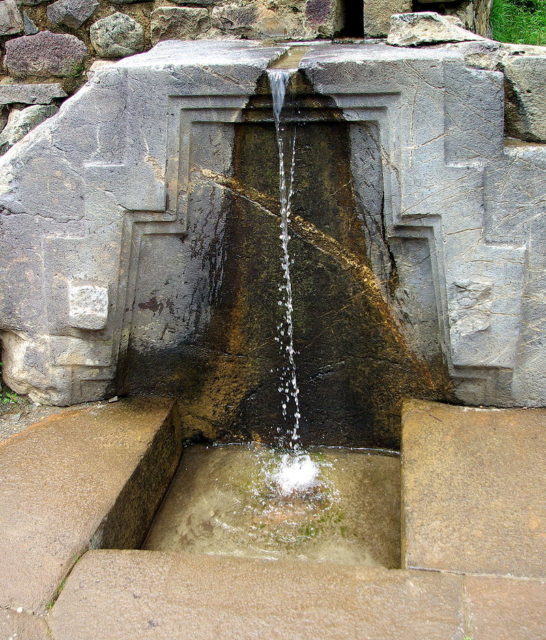 “The bath of the princess”, a fountain at the base of the ruins  Photo credit