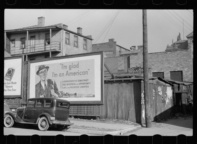 National Association of Manufacturers sign, Dubuque, Iowa  Photo Credit