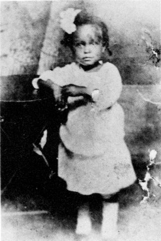 Holiday aged 2 in 1917