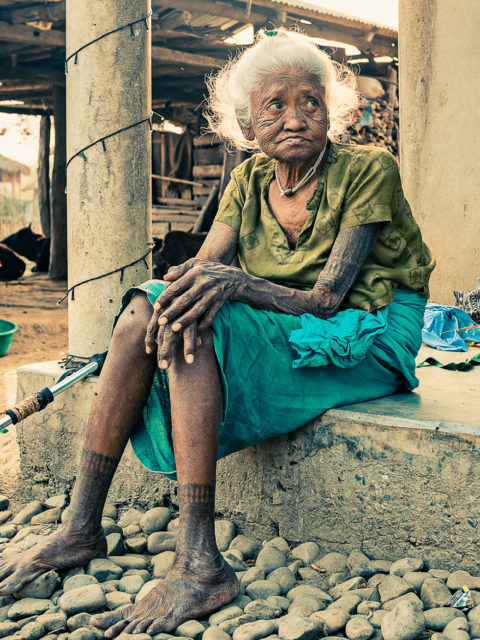 The last tattooed women of the Tharu tribe. Photo Credit