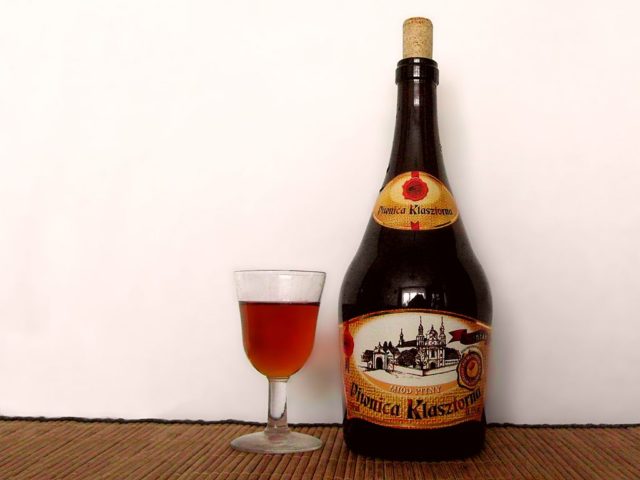 Trójniak – a Polish mead, made using two units of water for each unit of honey