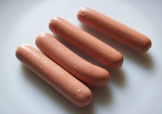 Vegetarian Sausages contain water, oil, soy, onion, egg, wheat, and spices Photo Credit