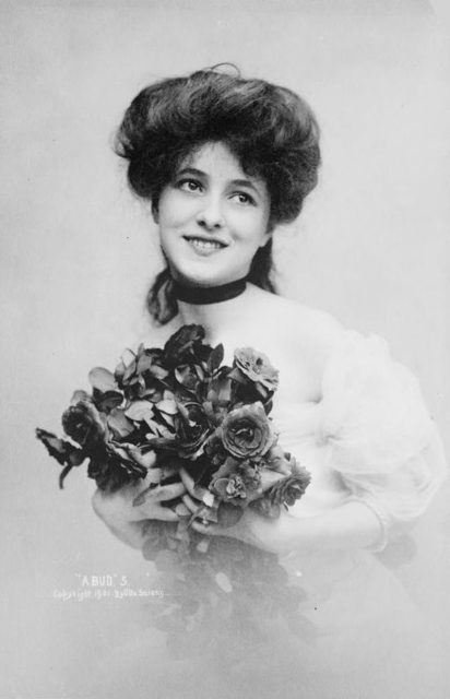 Evelyn Nesbit by Otto Sarony.