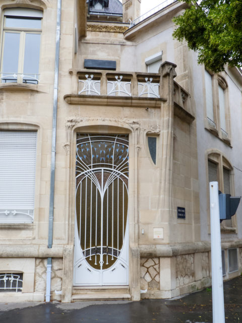 Art Nouveau Door, Nancy. Author:  Much Ramblings CC BY2.0