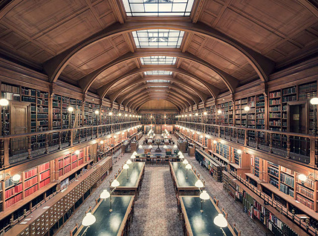 Bibliothèque de l’Hotel de Ville de Paris, Paris, 1890. Photo Credit: THIBAUD POIRIER