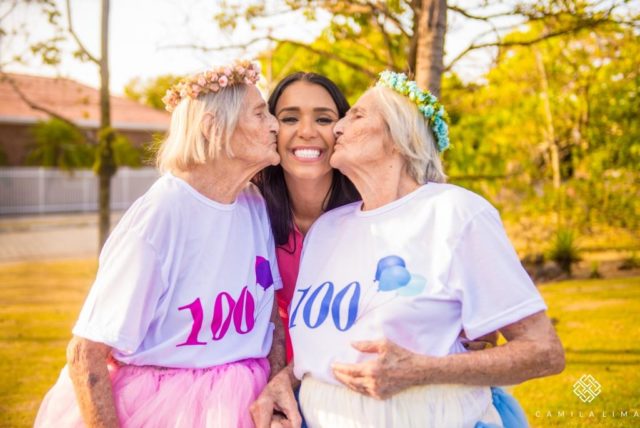 The thankful centenarians with their photographer Camila Lima  Author: Camila Lima