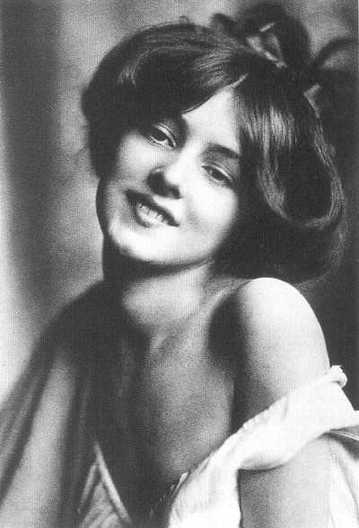 Evelyn Nesbit in 1901.